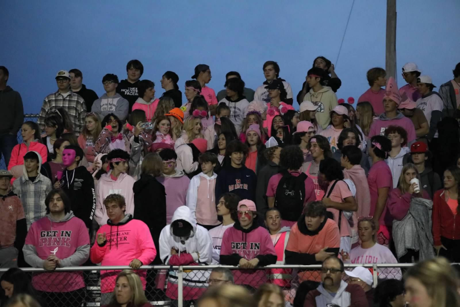 Photo Courtesy of TRHS FANSECTION